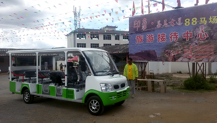 织金洞5座电动巡逻车.jpg